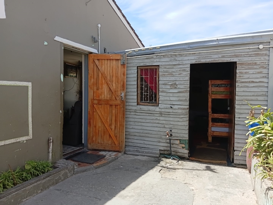 3 Bedroom Property for Sale in Beacon Valley Western Cape